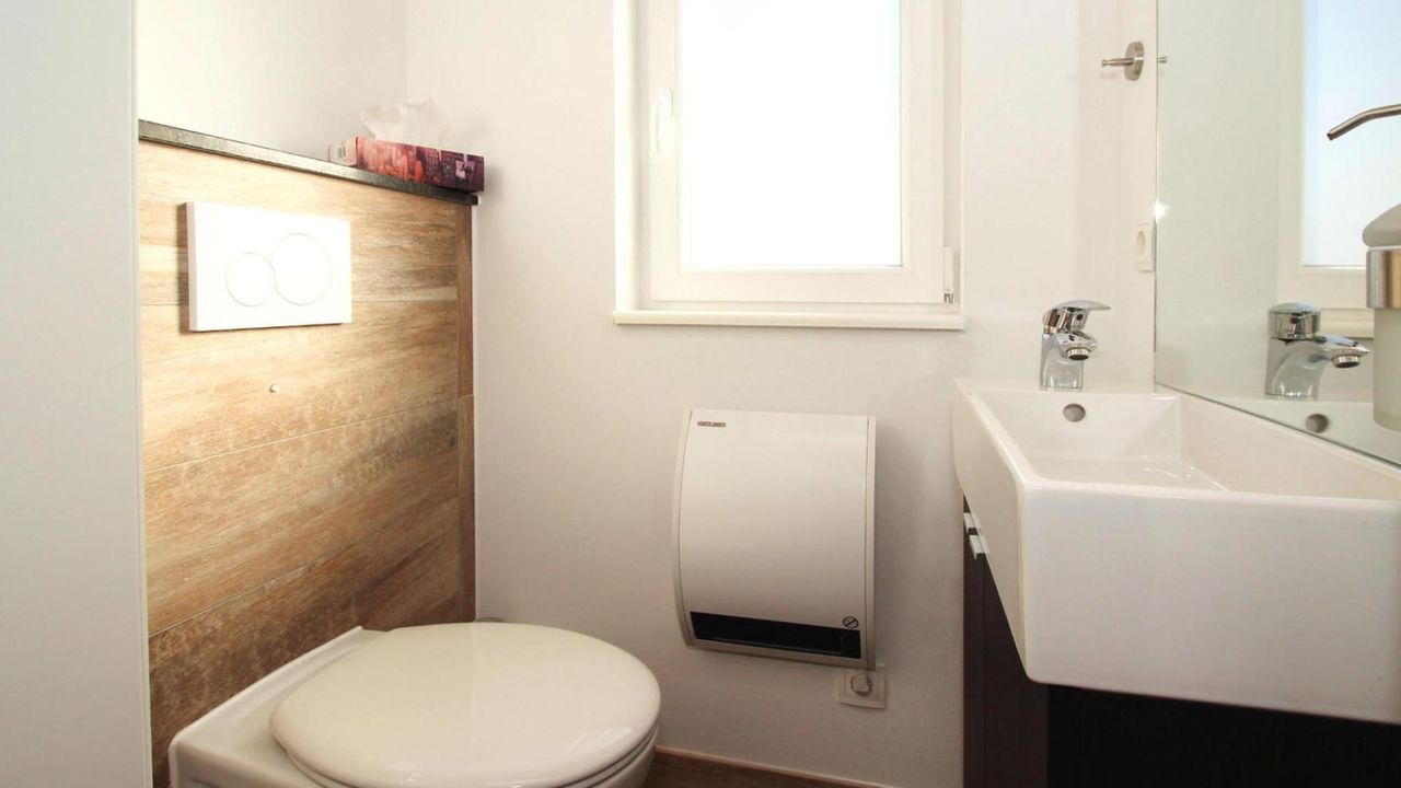 BathRoom BathRoom